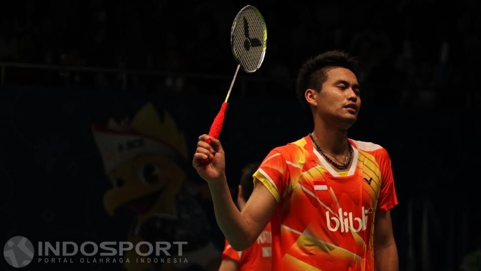 Ekspresi kekecewaan Owi/Butet usai dikalahkan pasangan non unggulan dari Denmark. Copyright: &copy; Herry Ibrahim/Indosport